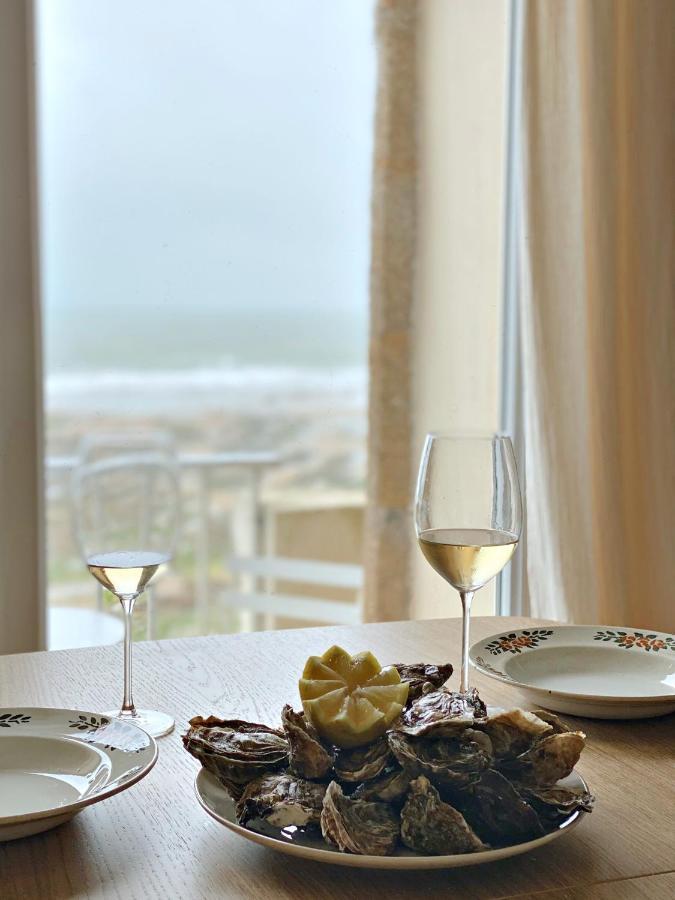 Appartement En Front De Mer Avec Vue Imprenable Sur La Grande Plage Des Sables D'Olonne 莱萨布勒-多洛讷 外观 照片